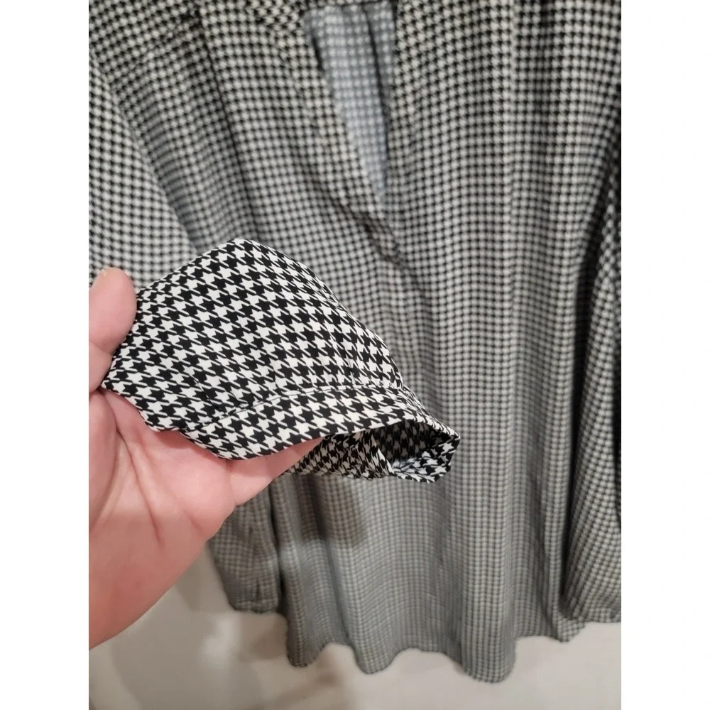 Torrid‎ Harper Blouse Black White Houndstooth Georgette Pullover Plus 3 / 3X